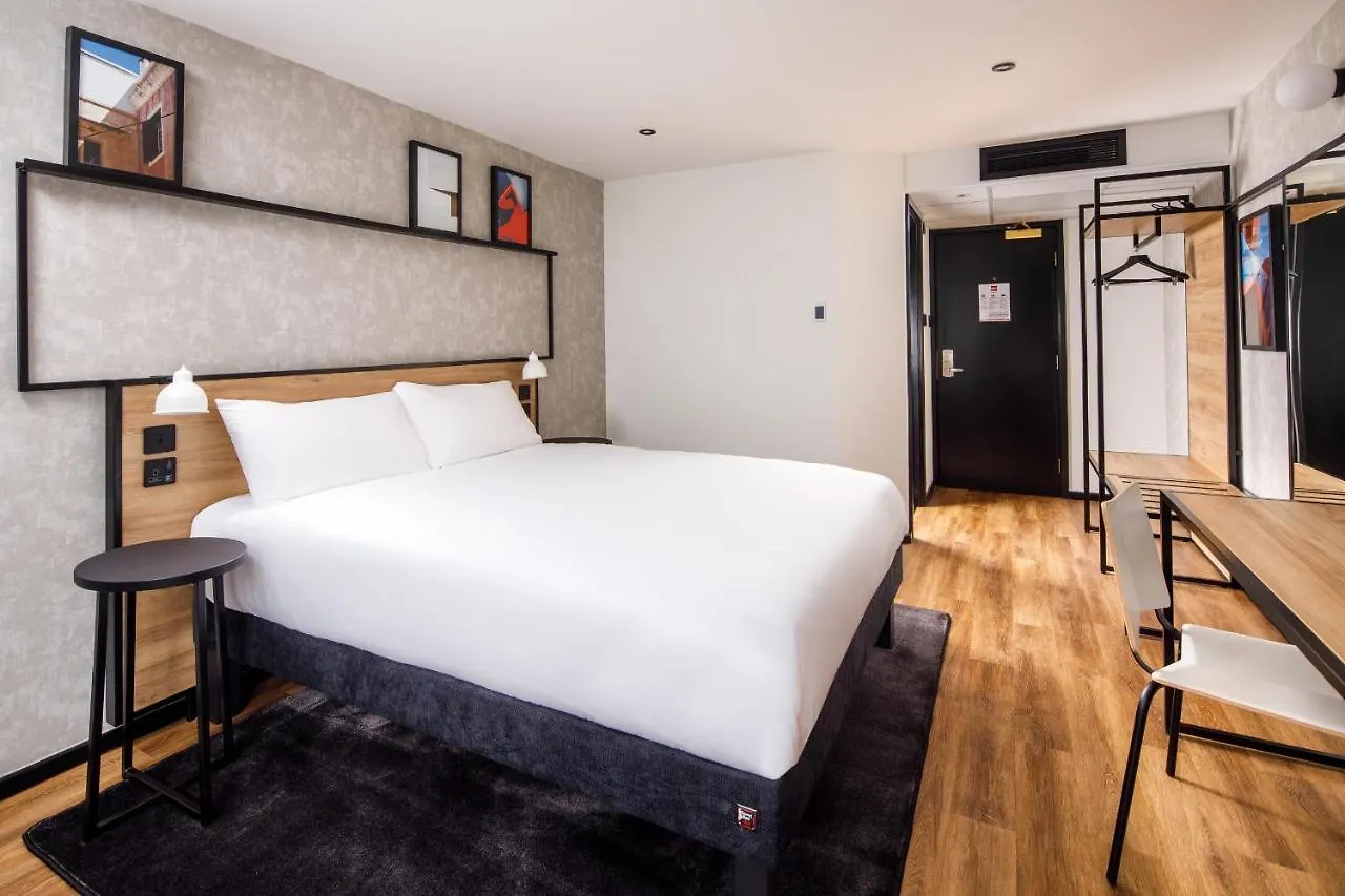 Ibis Wakefield East-Castleford Hotel